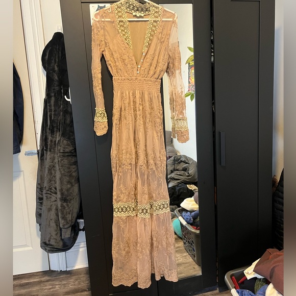 Stunning Listicle Dress - Picture 2 of 3